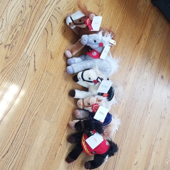 Wells Fargo plush ponies - Picture 2 of 3